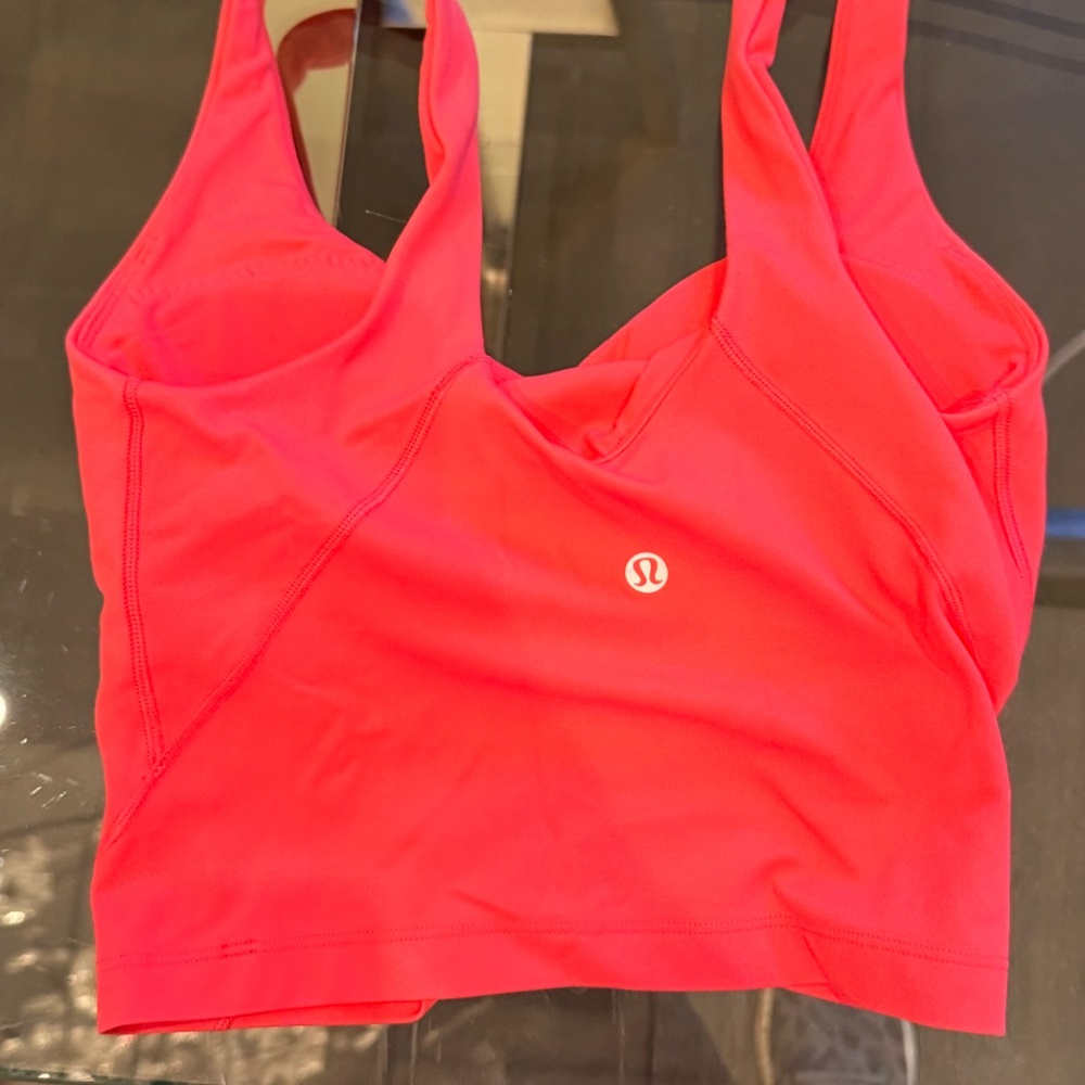 Lulu lemon sports top - Picture 2 of 3